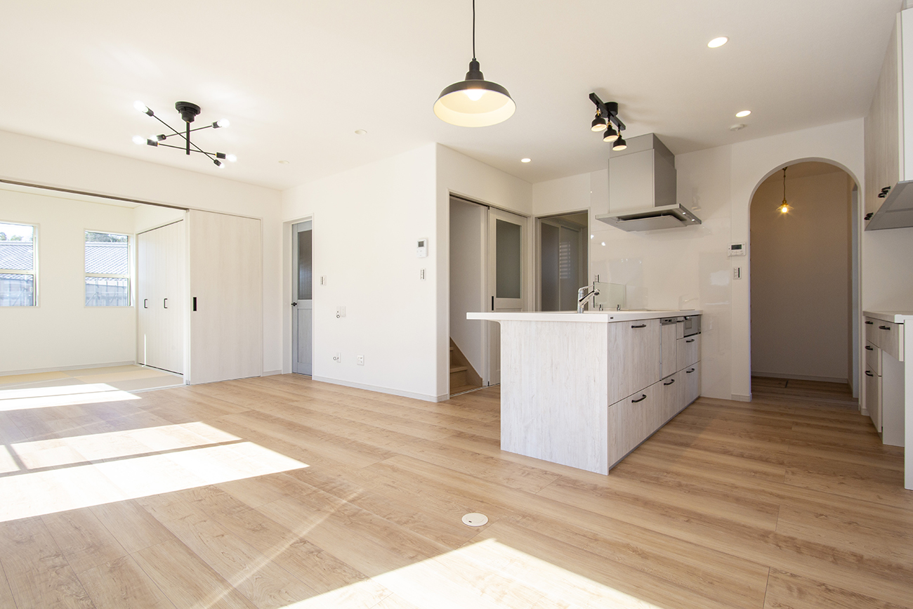 広々リビングのモダンなお家