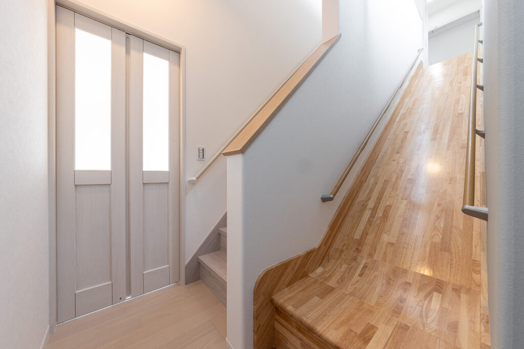 滑り台のあるお家