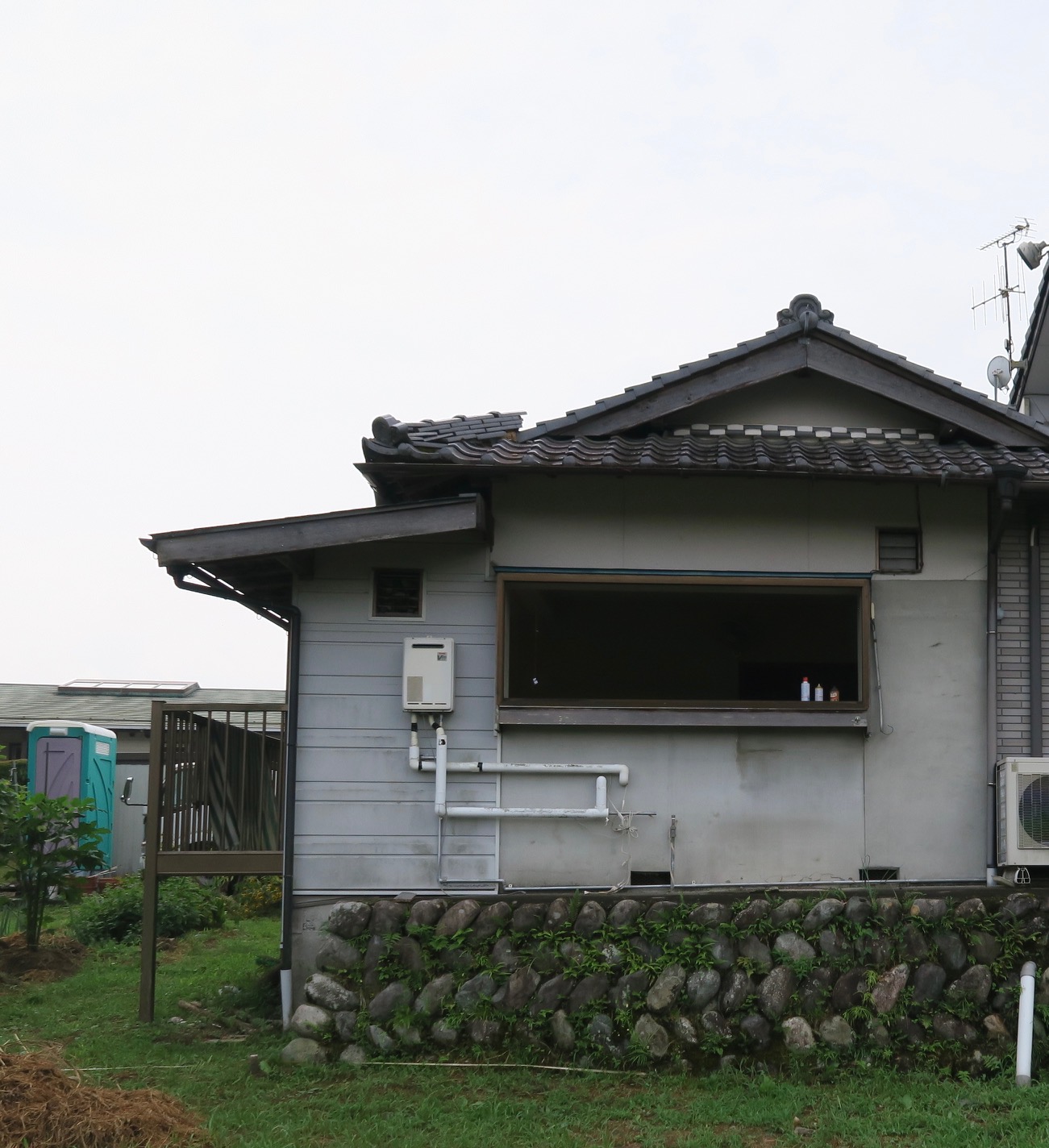 中津川市高山にて解体工事が始まりました