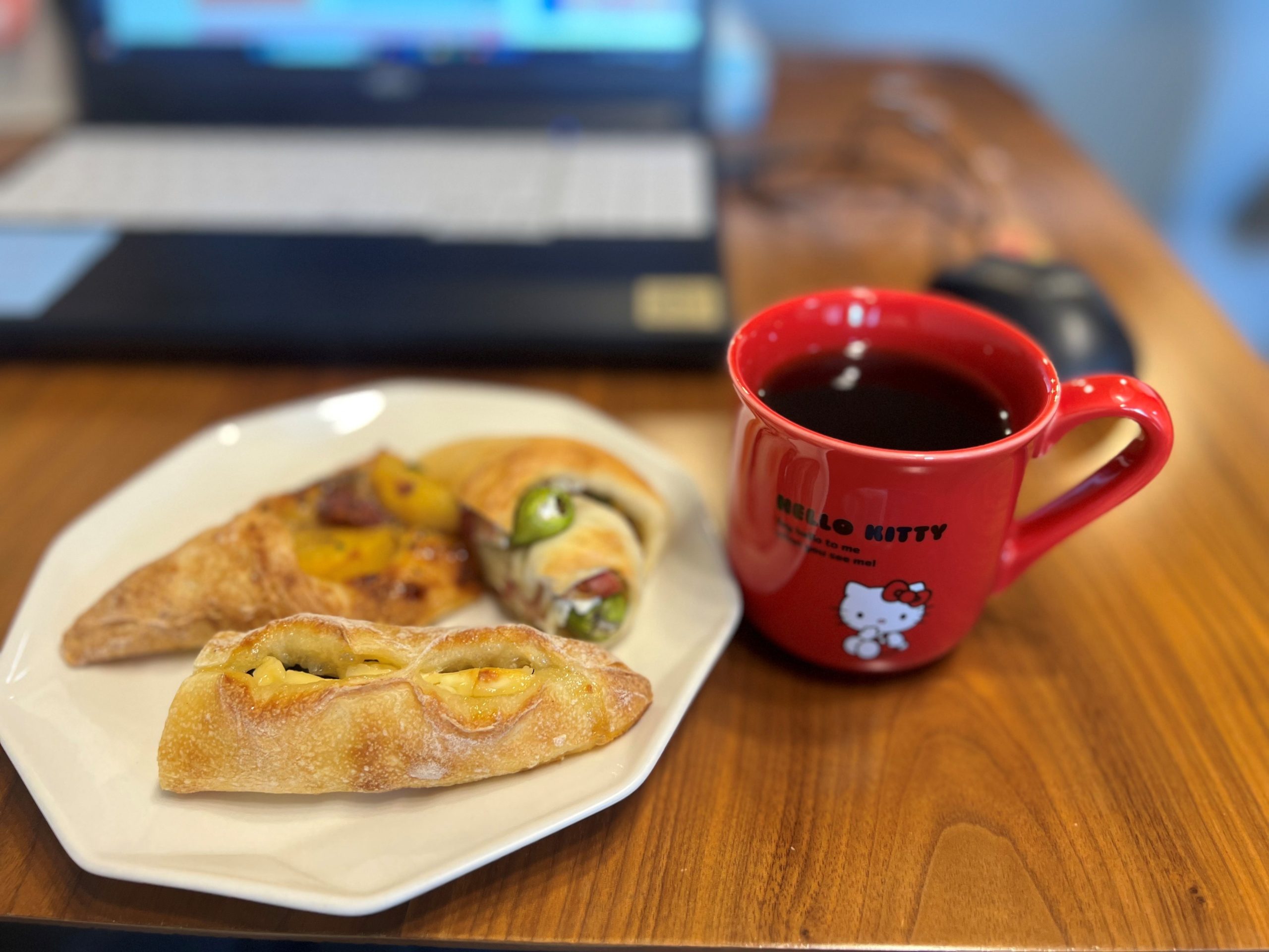 休日のプチ贅沢。パンとコーヒーでほっとひと息
