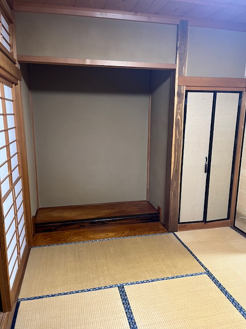 中津川市で和室リフォーム開始|畳・襖・クロスの張替えなど
